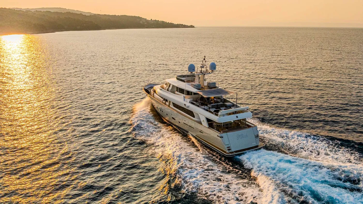 yacht-581058