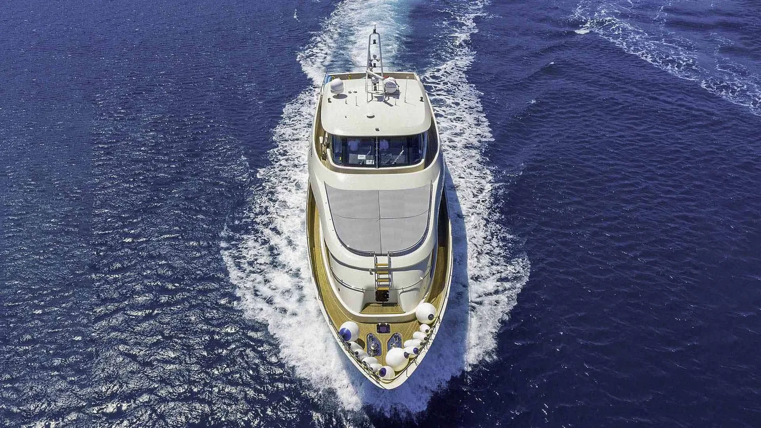 yacht-589071