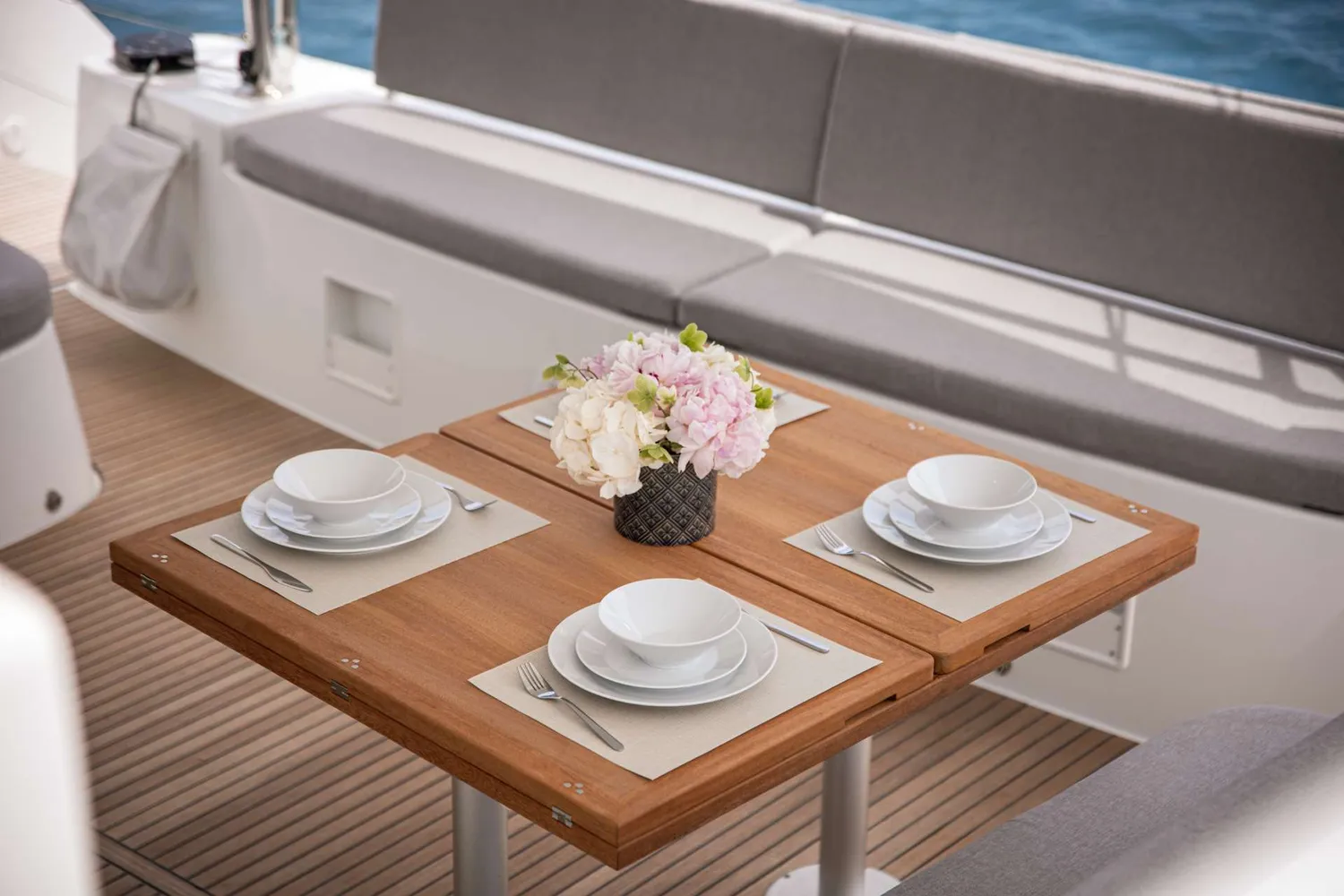 yacht-589562
