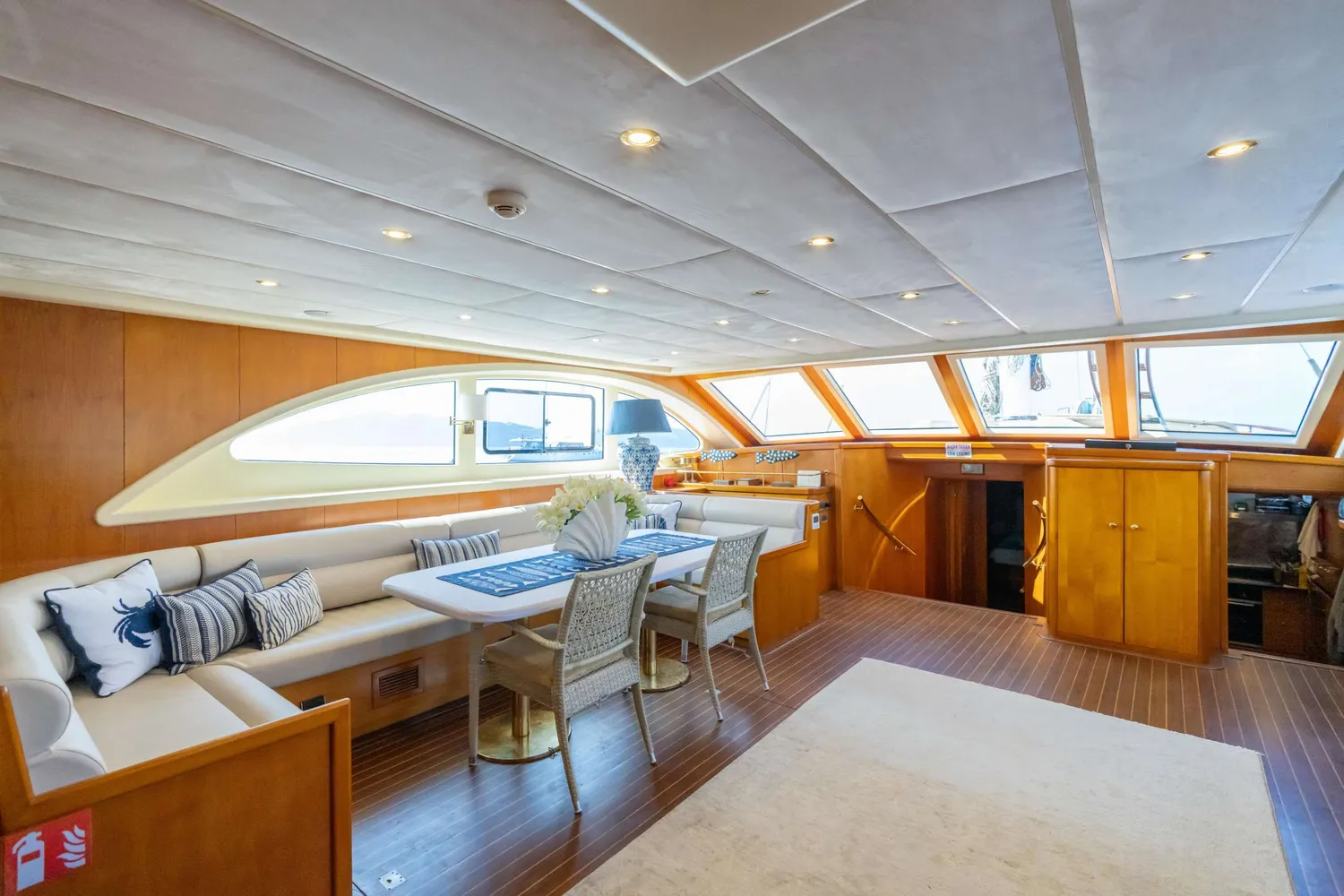 yacht-597705