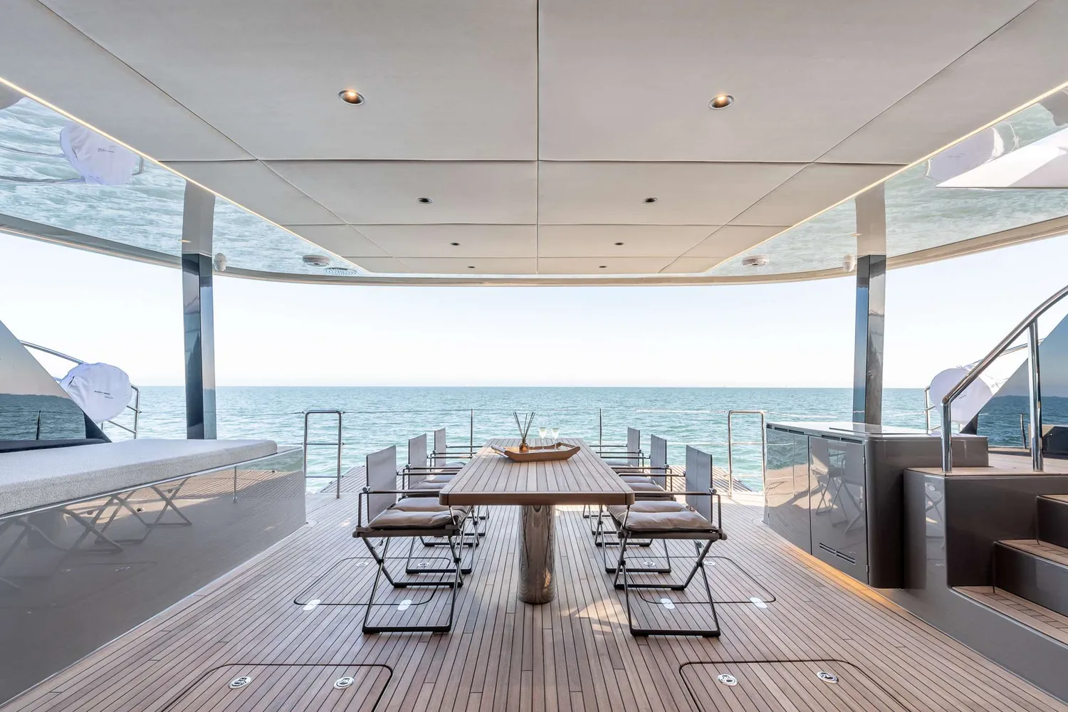 yacht-581226