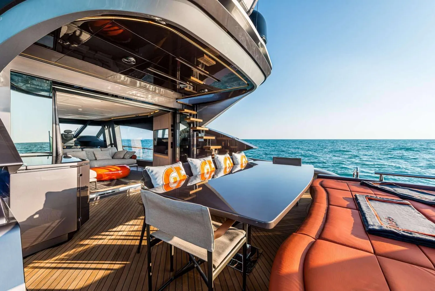 yacht-574449