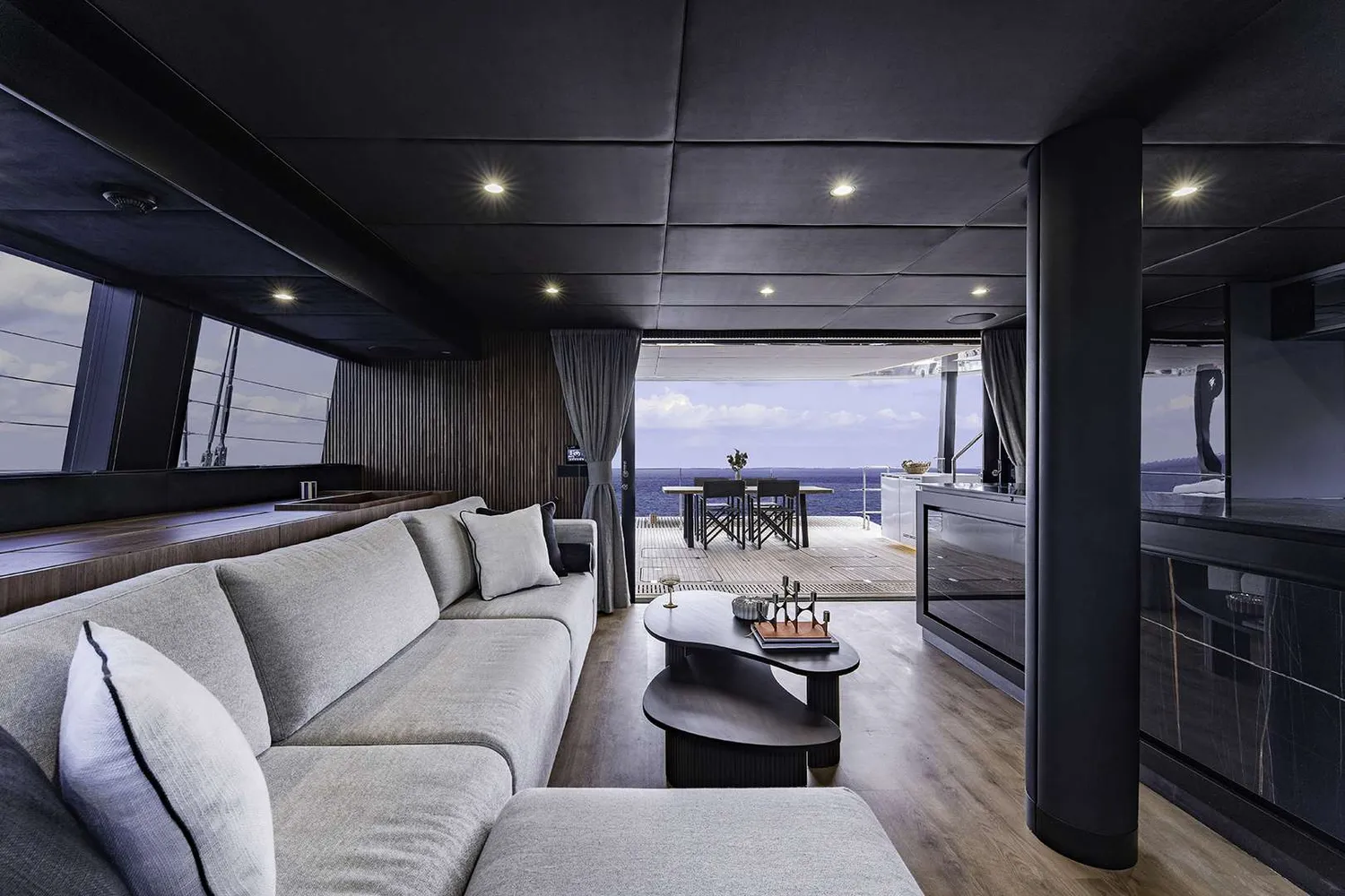 yacht-587960