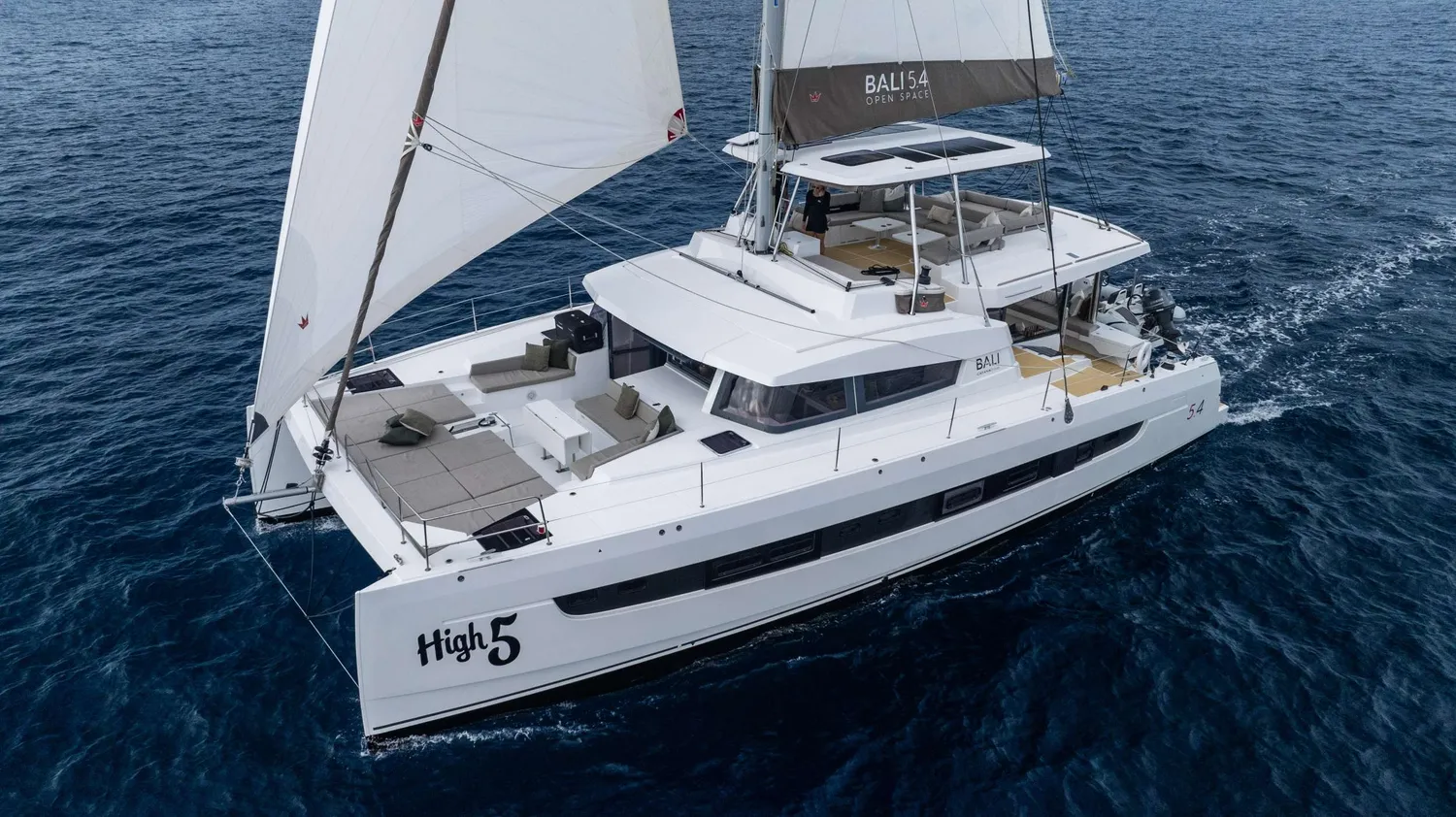 yacht-550587