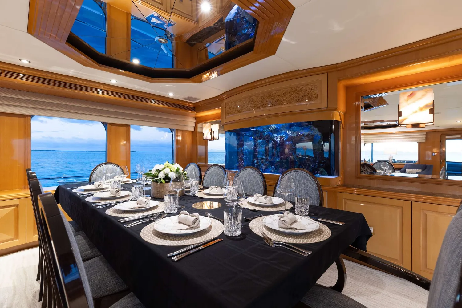 yacht-601771