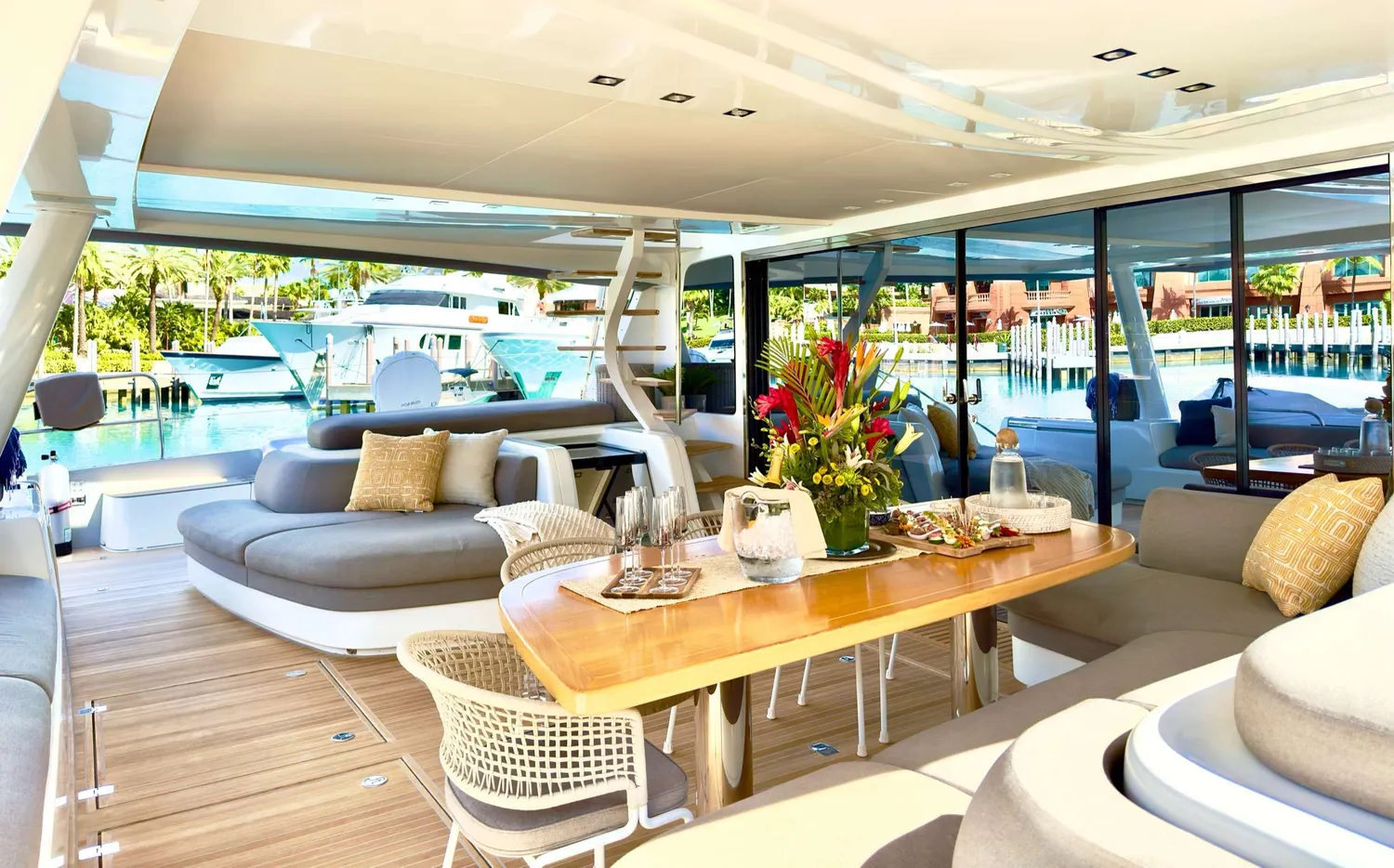 yacht-576512