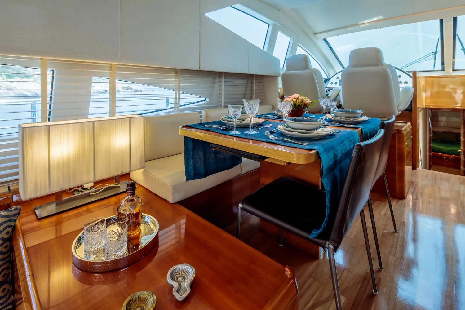 yacht-588420