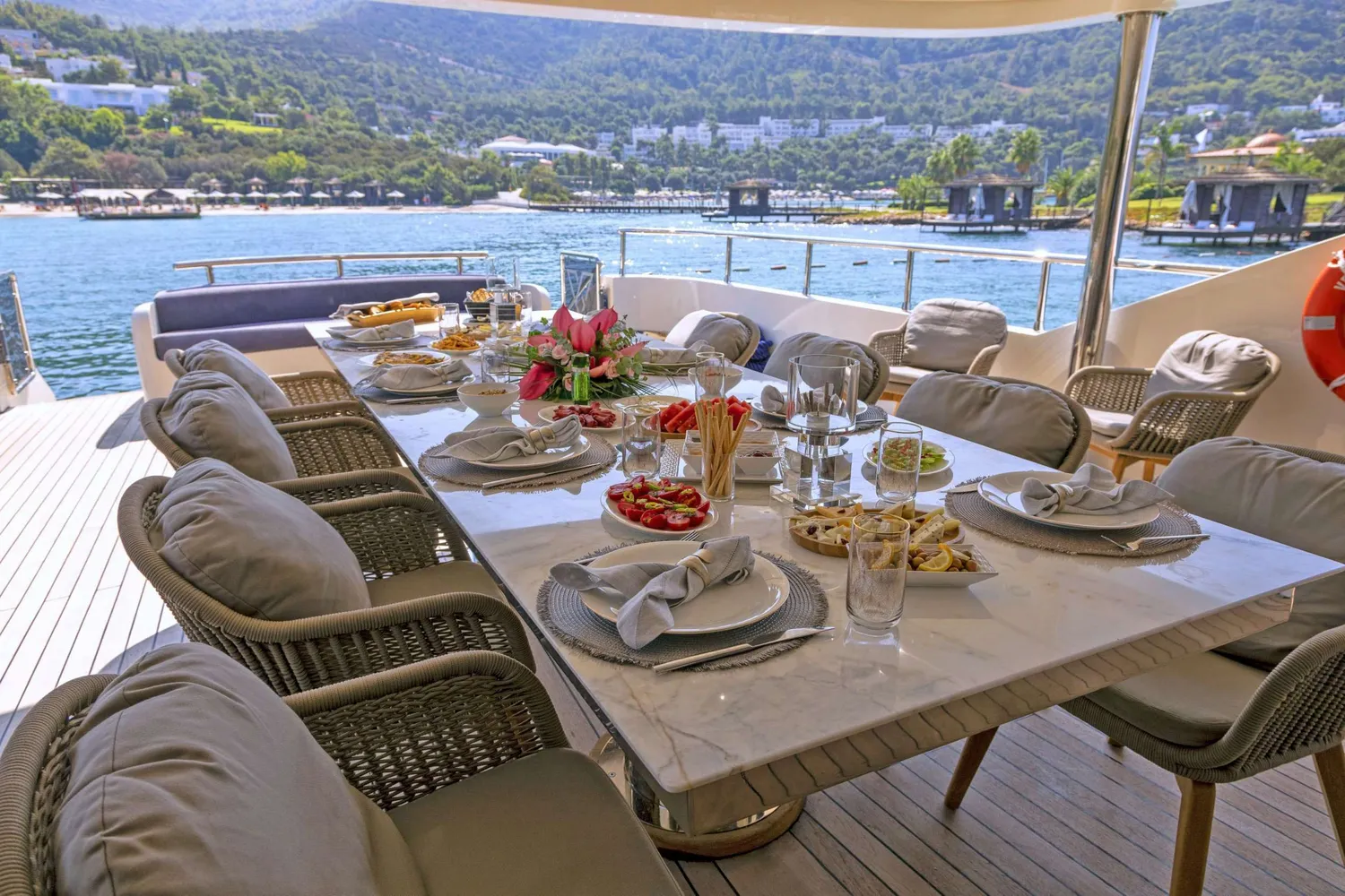 yacht-563107