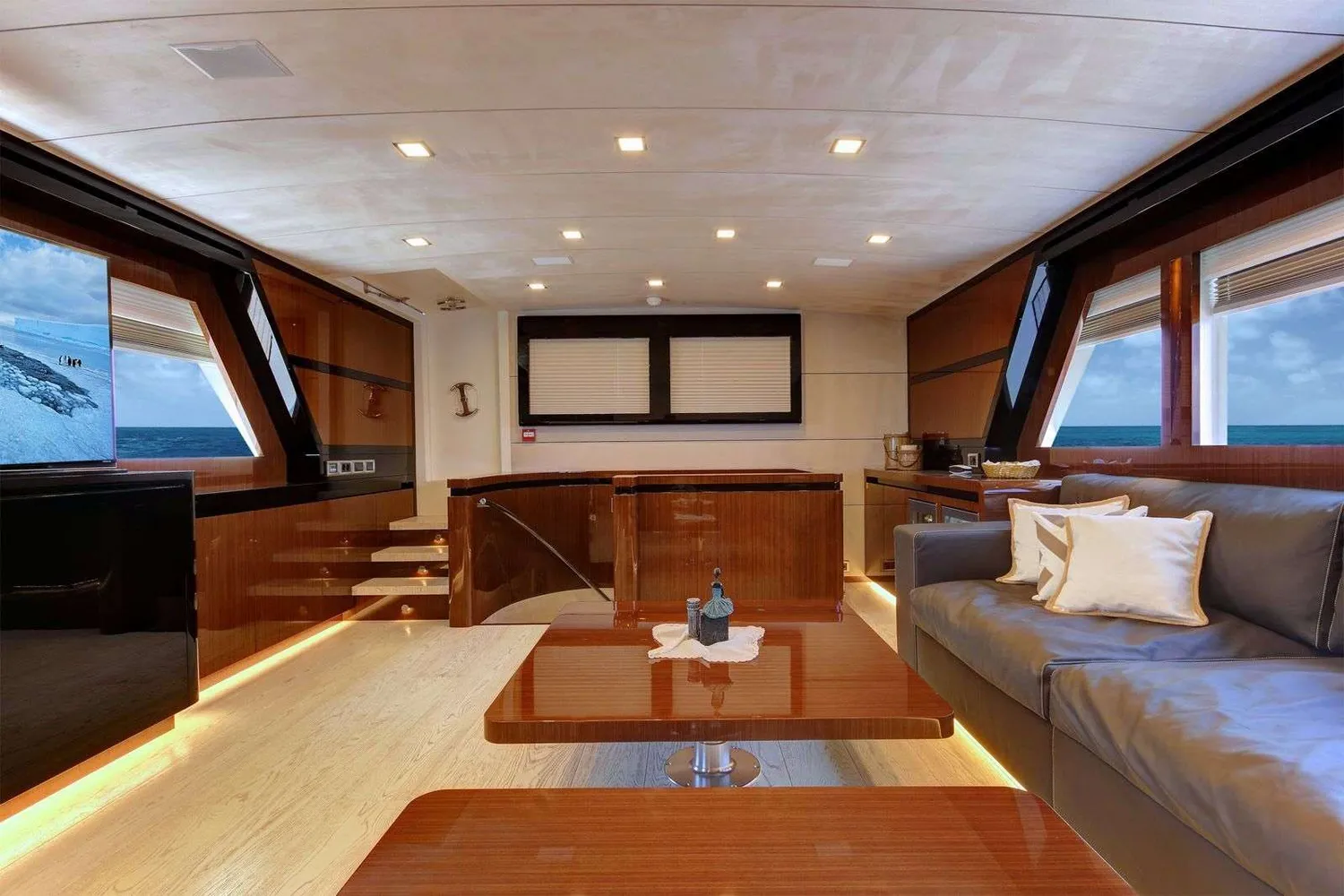 yacht-568005