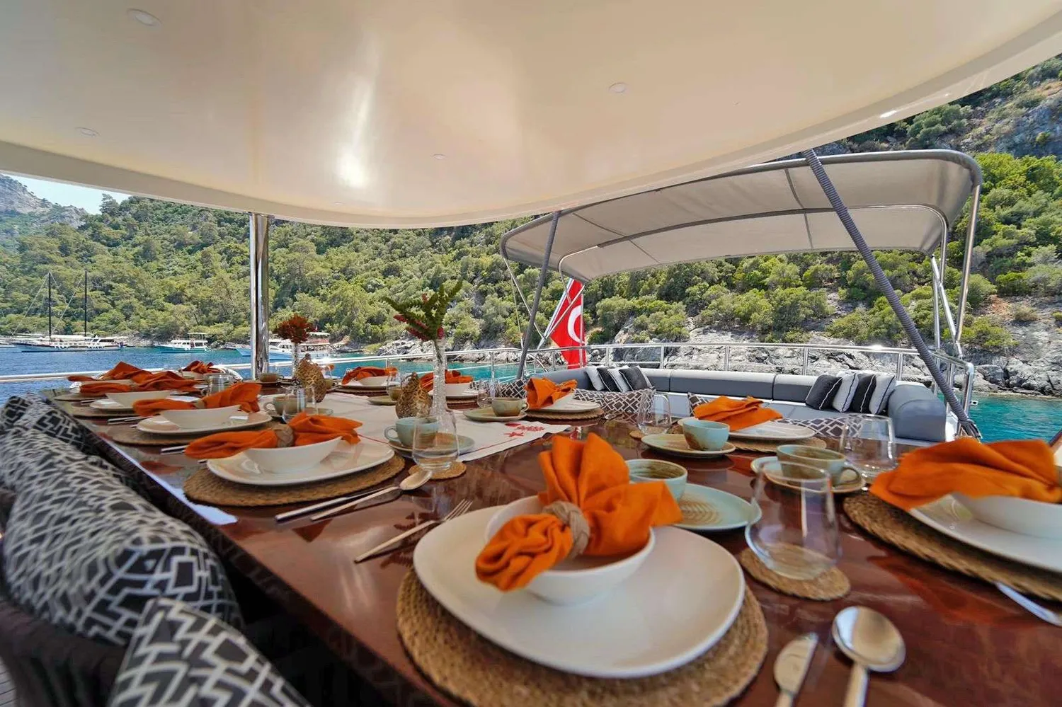 yacht-587723
