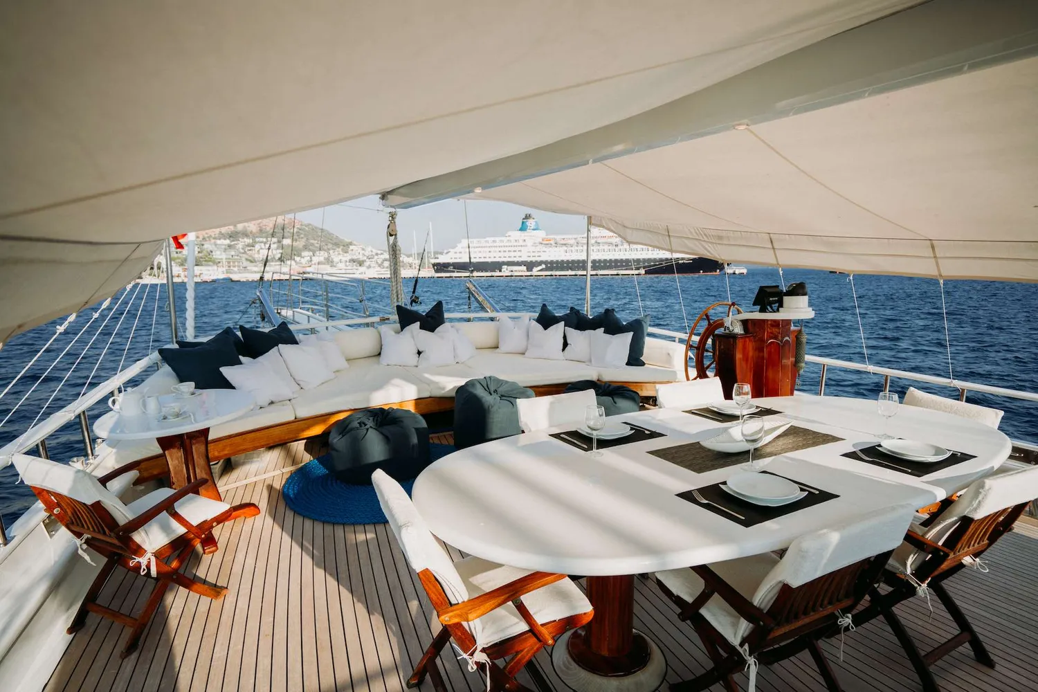 yacht-570719