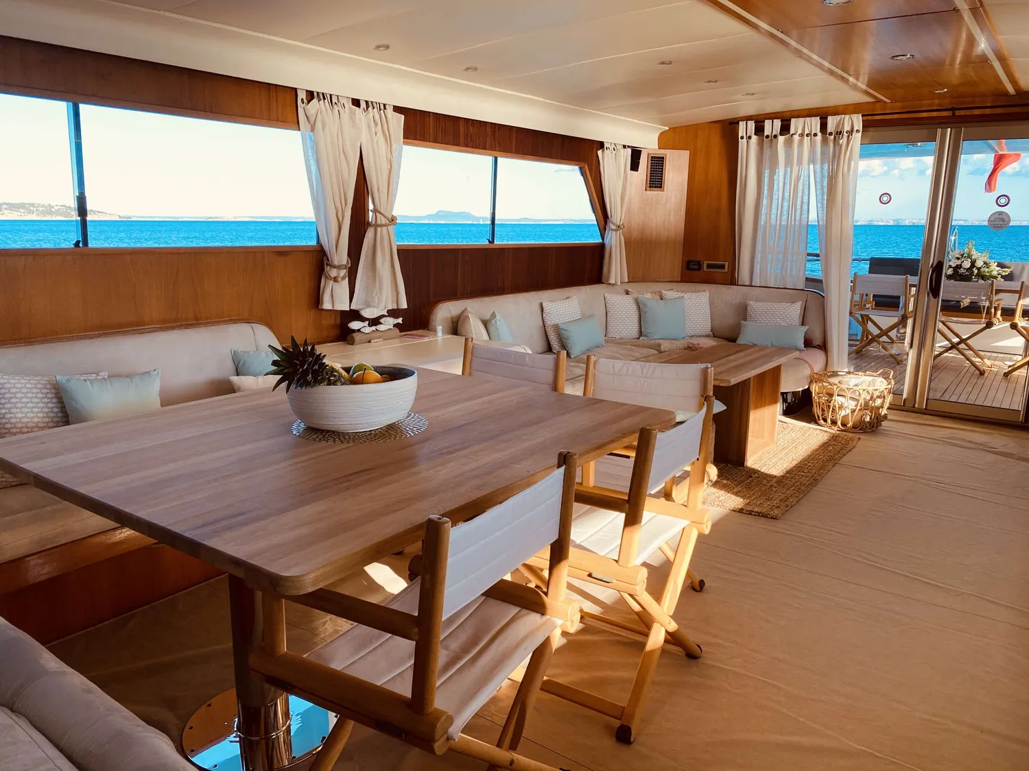 yacht-582447