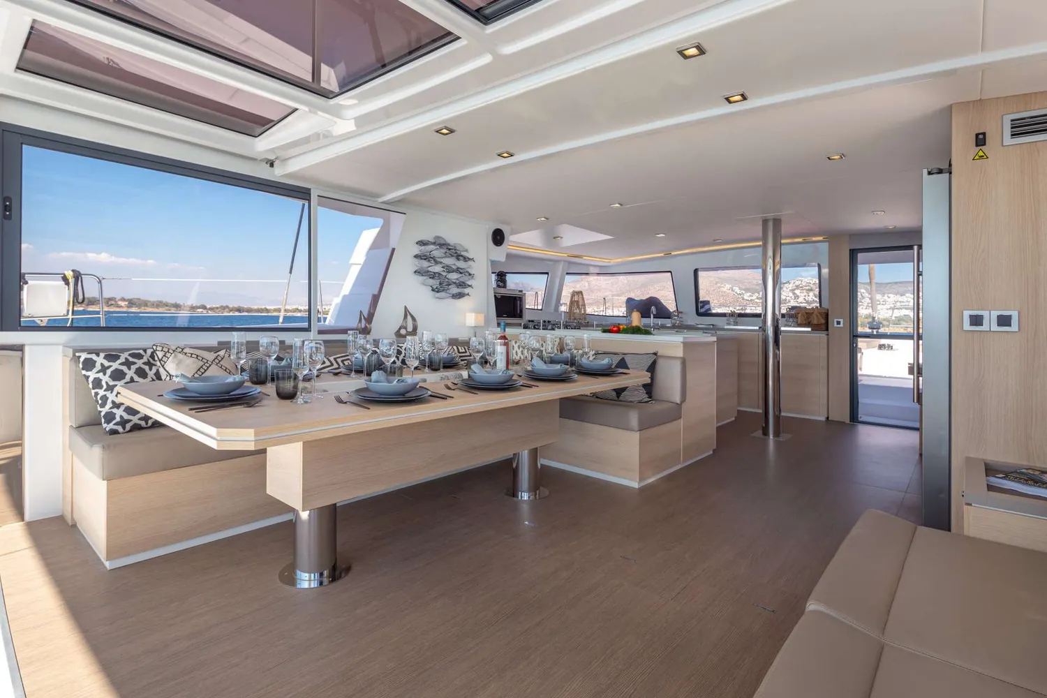 yacht-568514