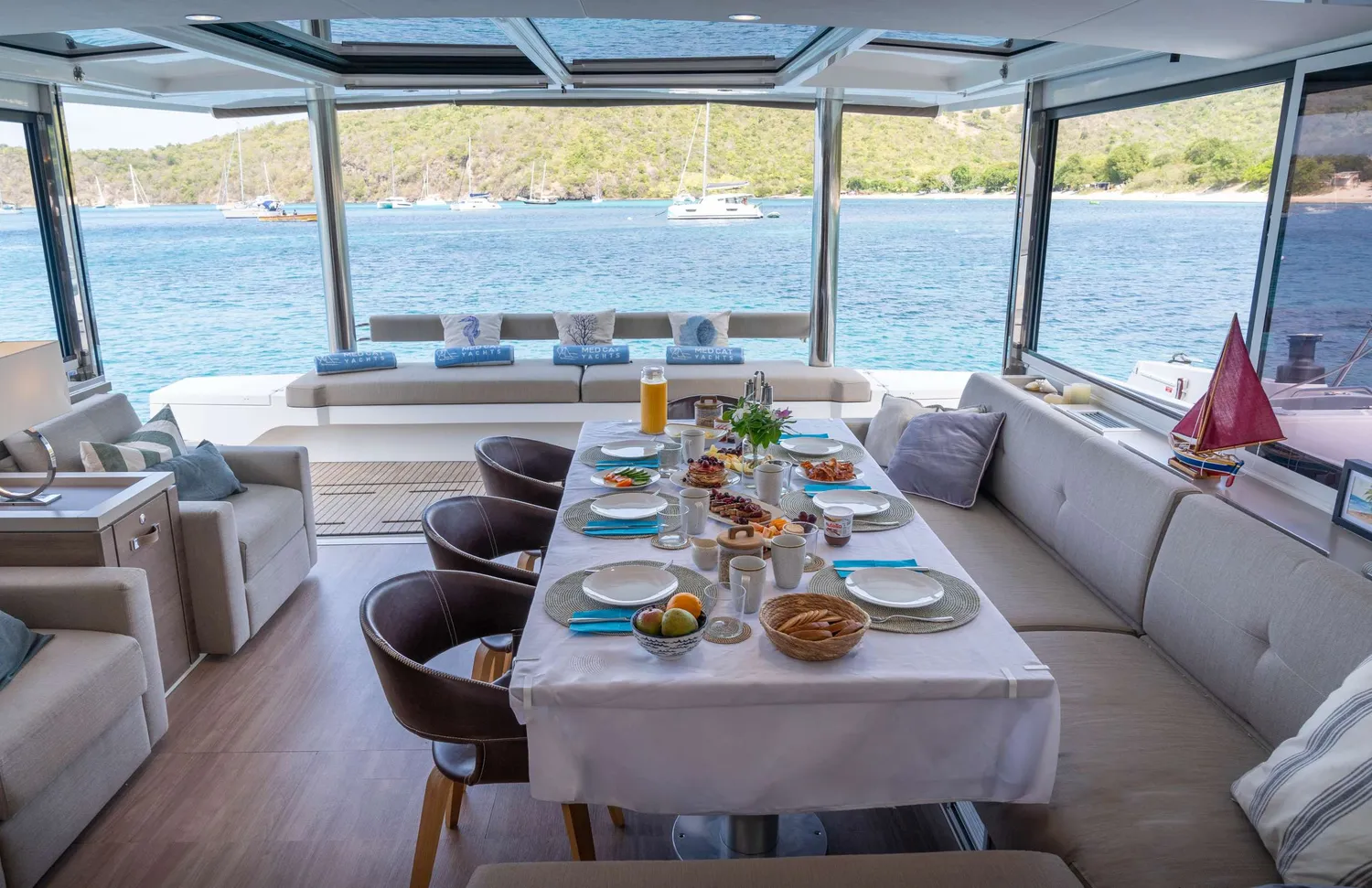 yacht-590118