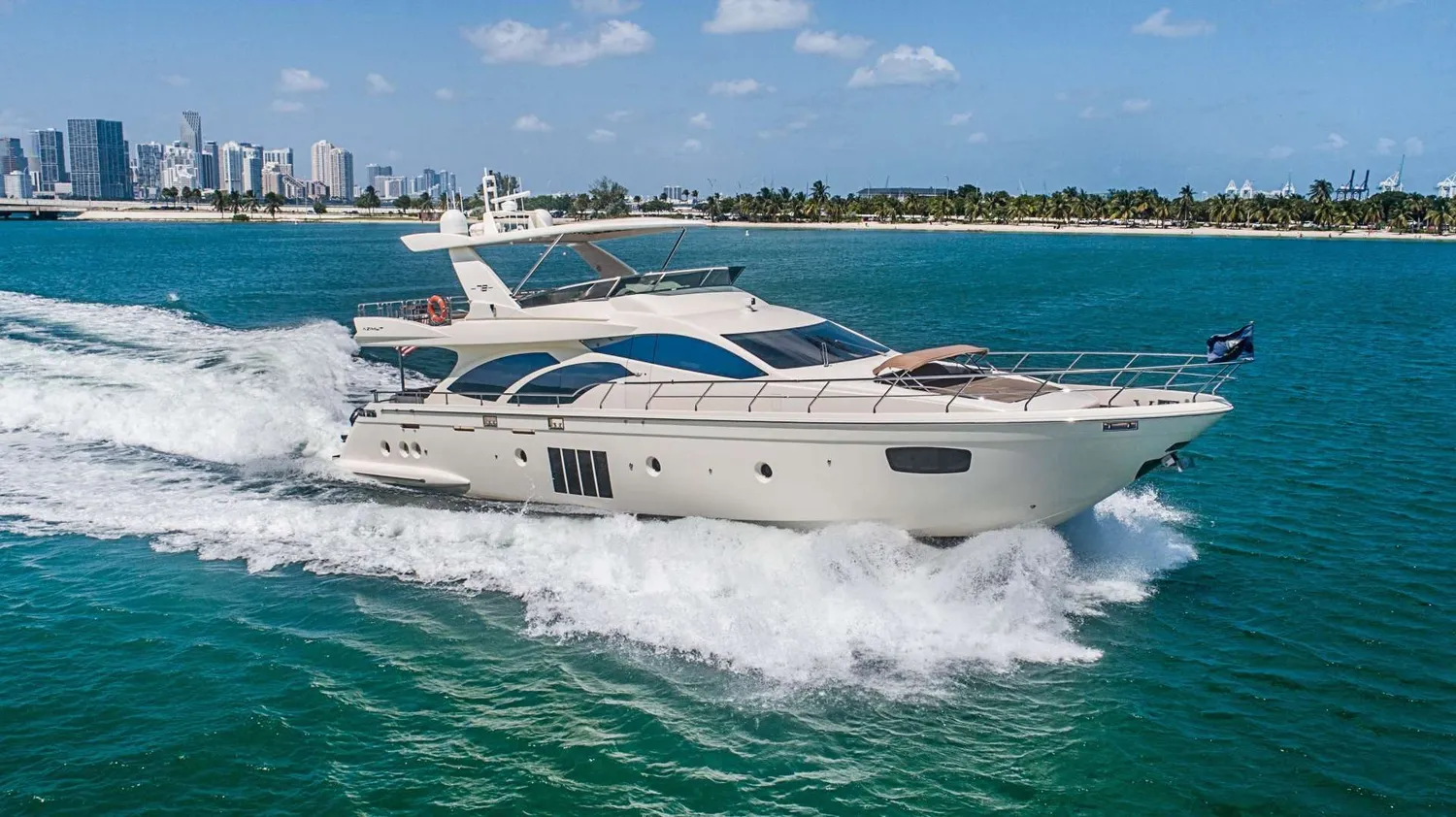 yacht-591433
