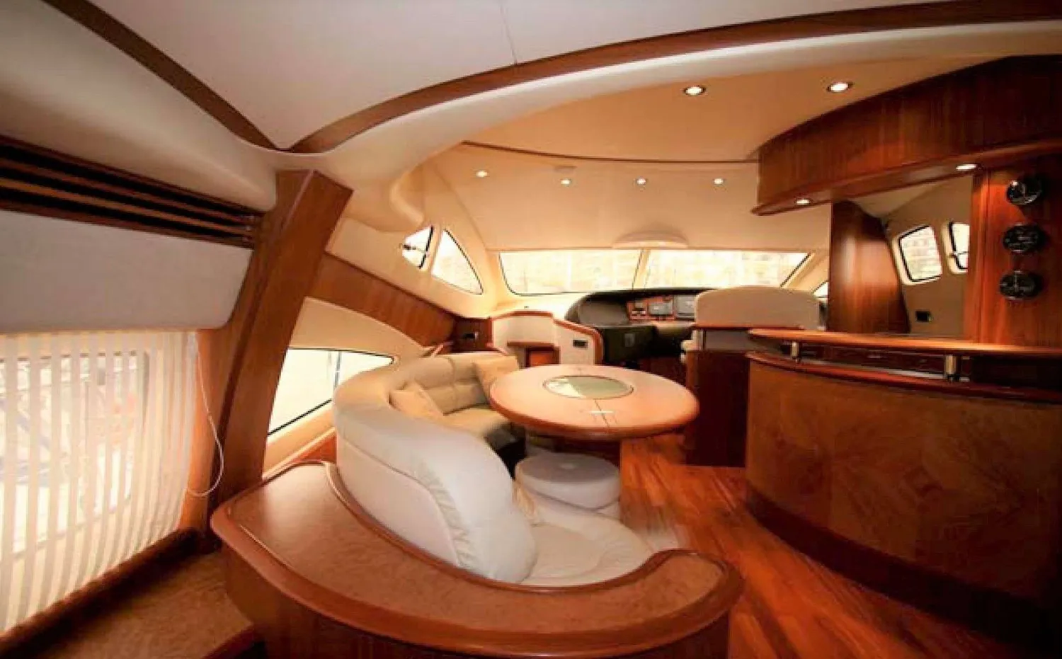 yacht-574299