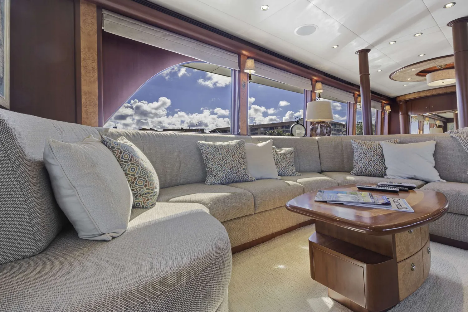 yacht-597574