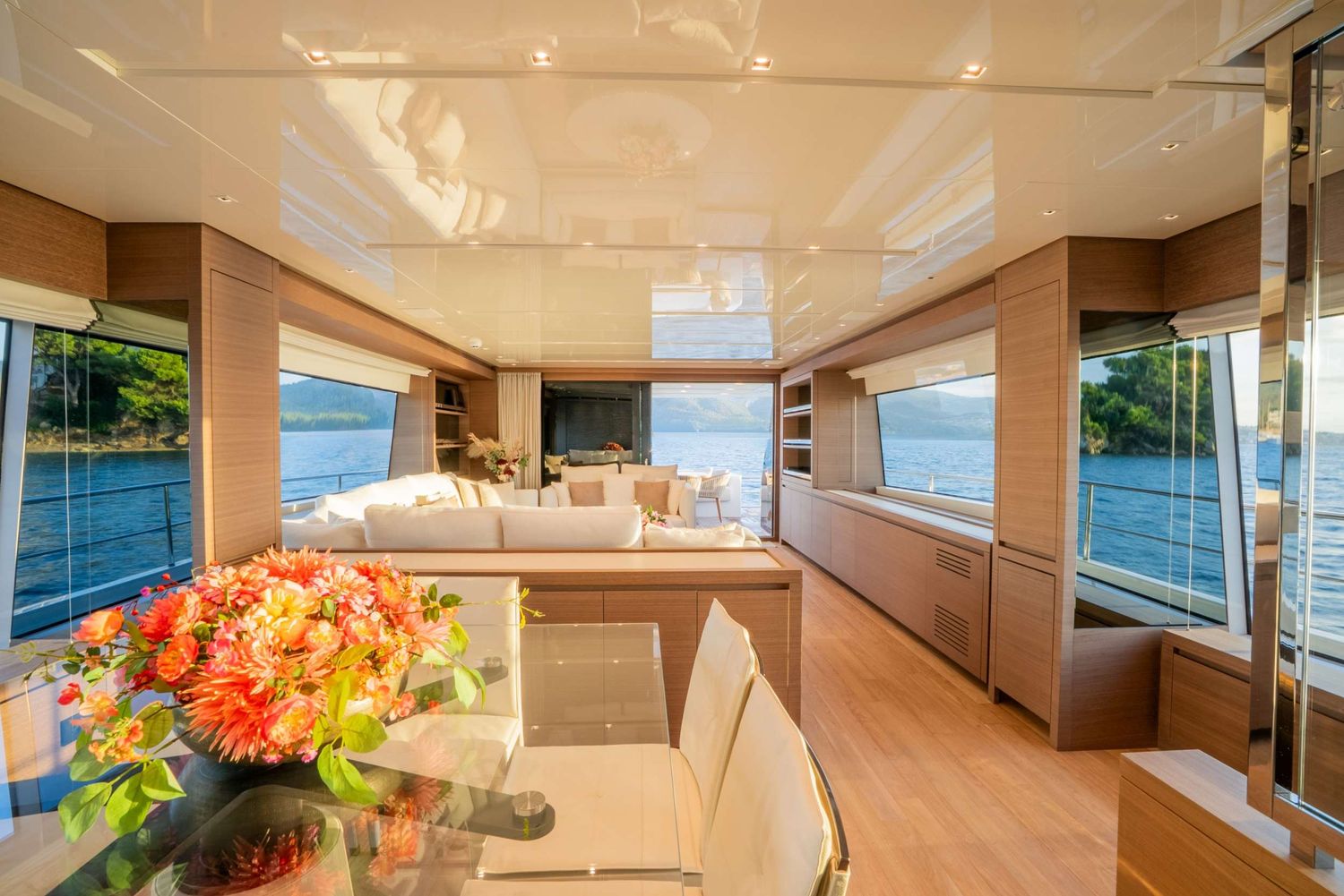 yacht-550289
