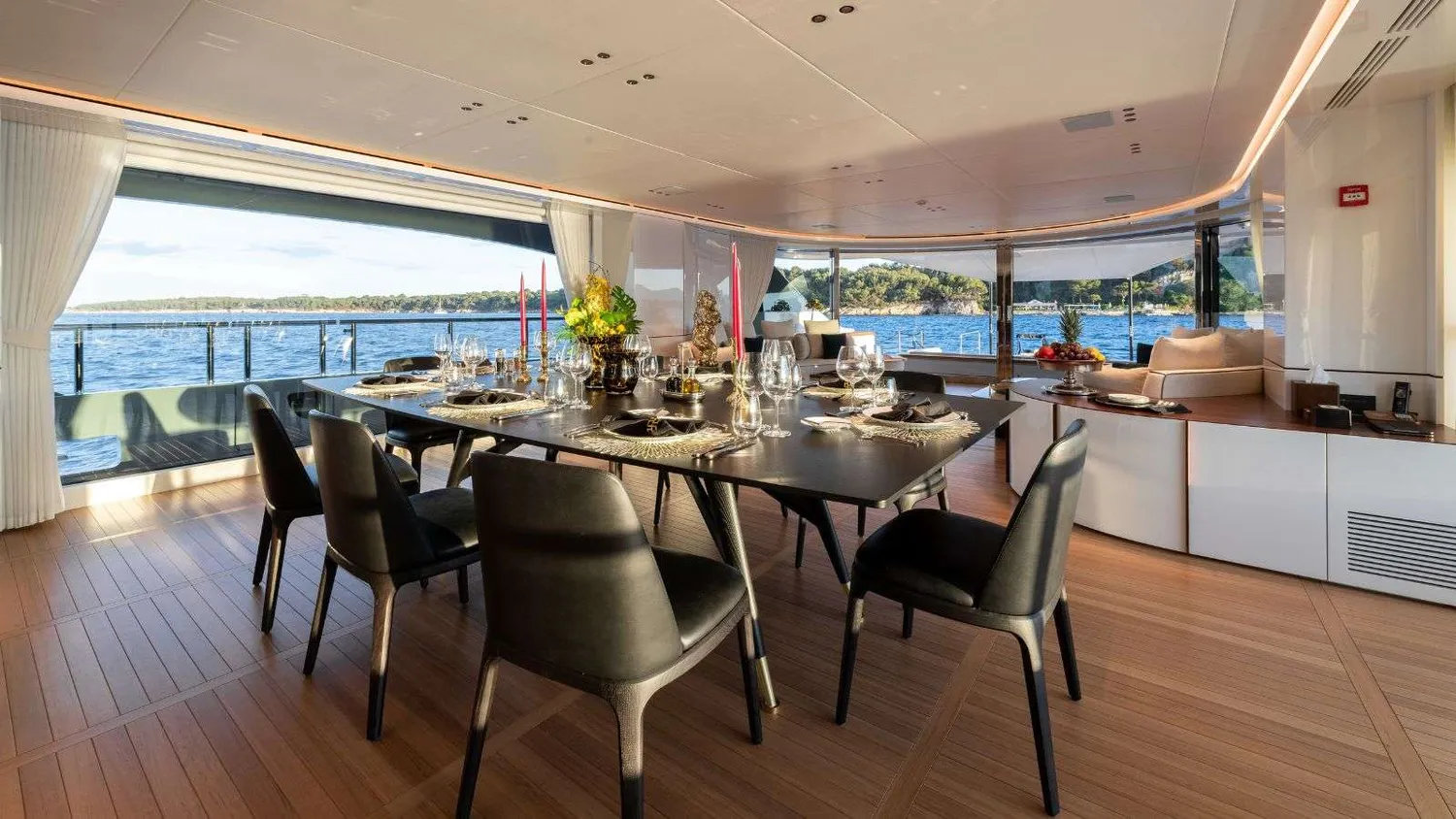 yacht-549877