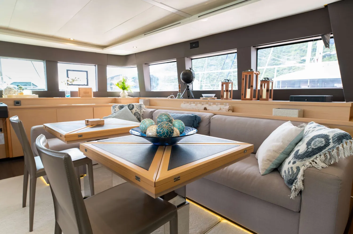 yacht-563201