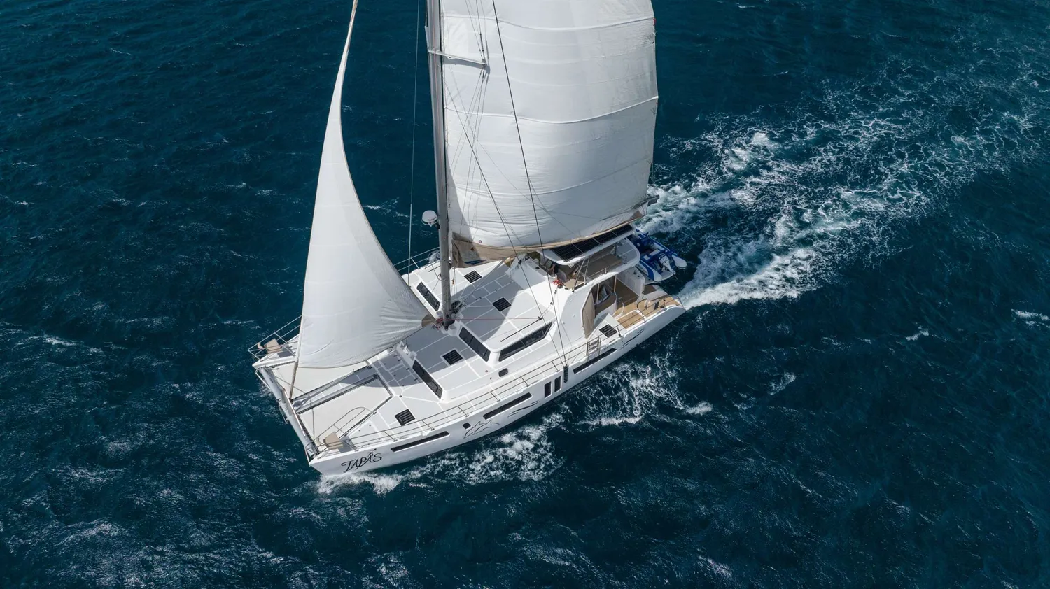 yacht-579155