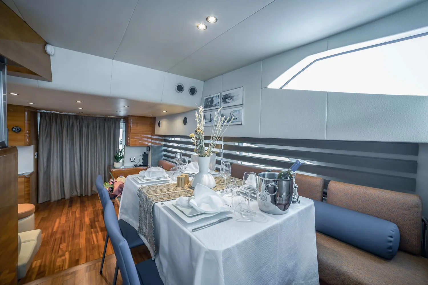yacht-587178