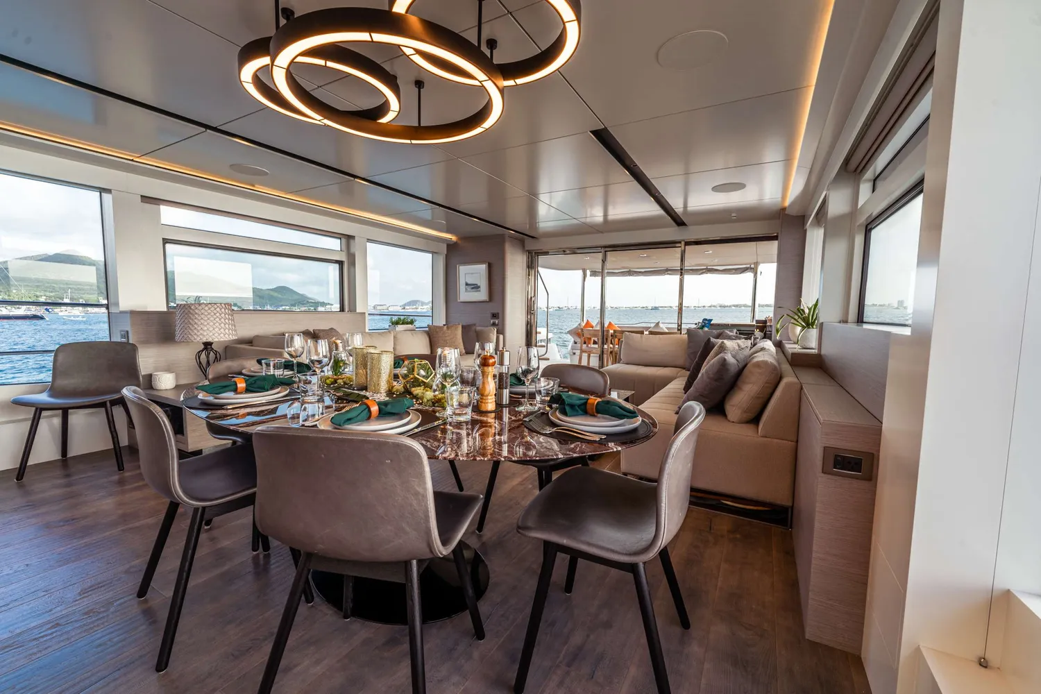 yacht-558236