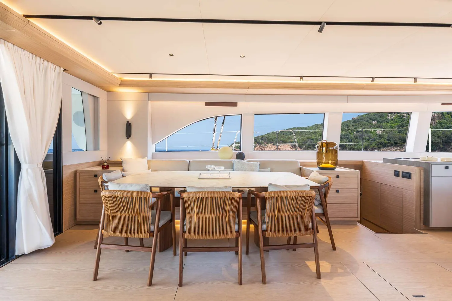 yacht-583496