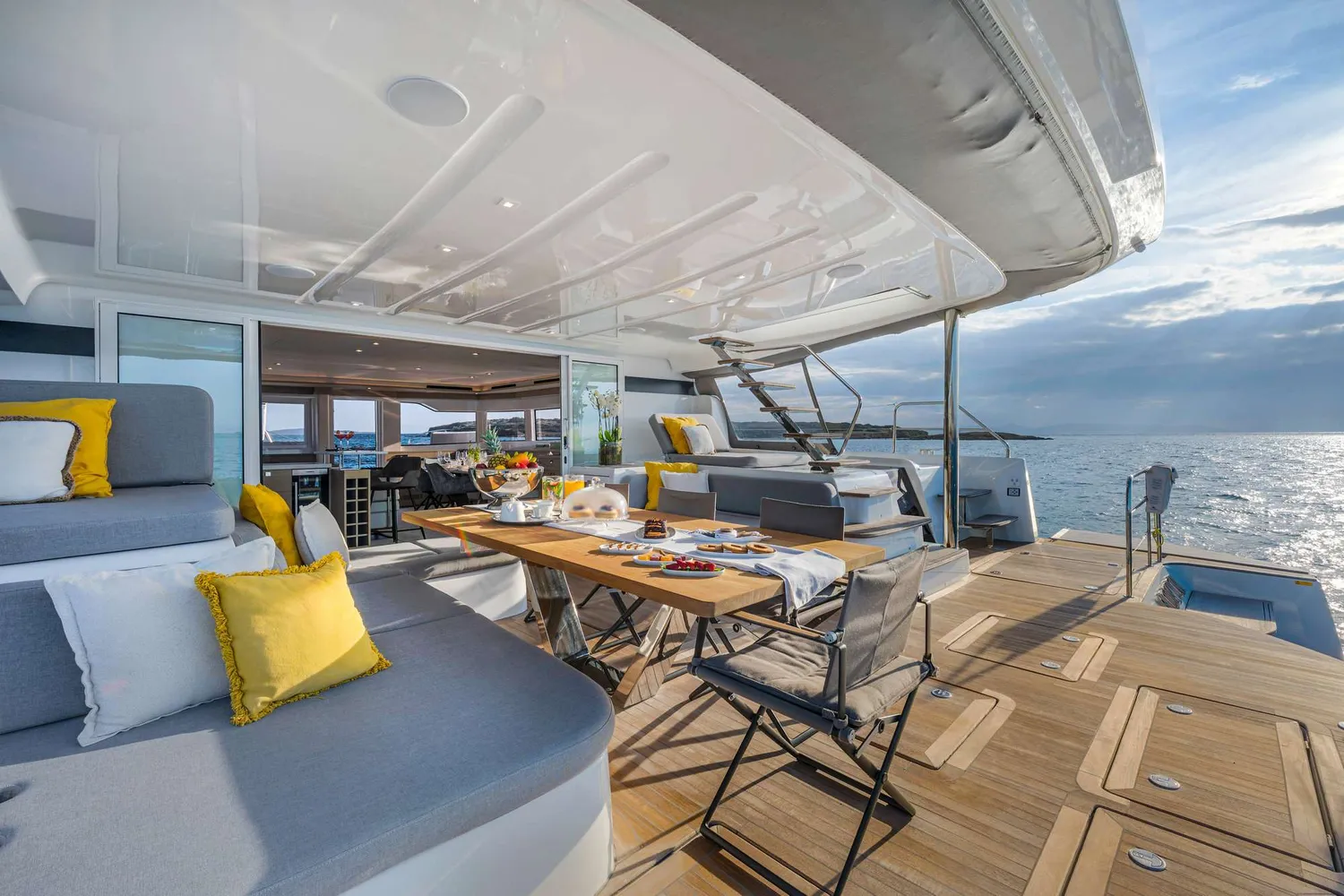 yacht-583233
