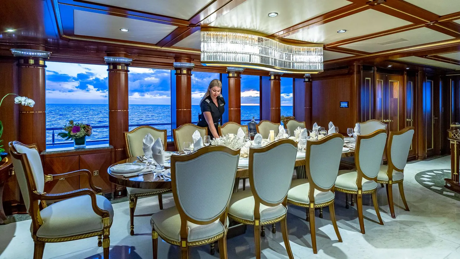 yacht-562313