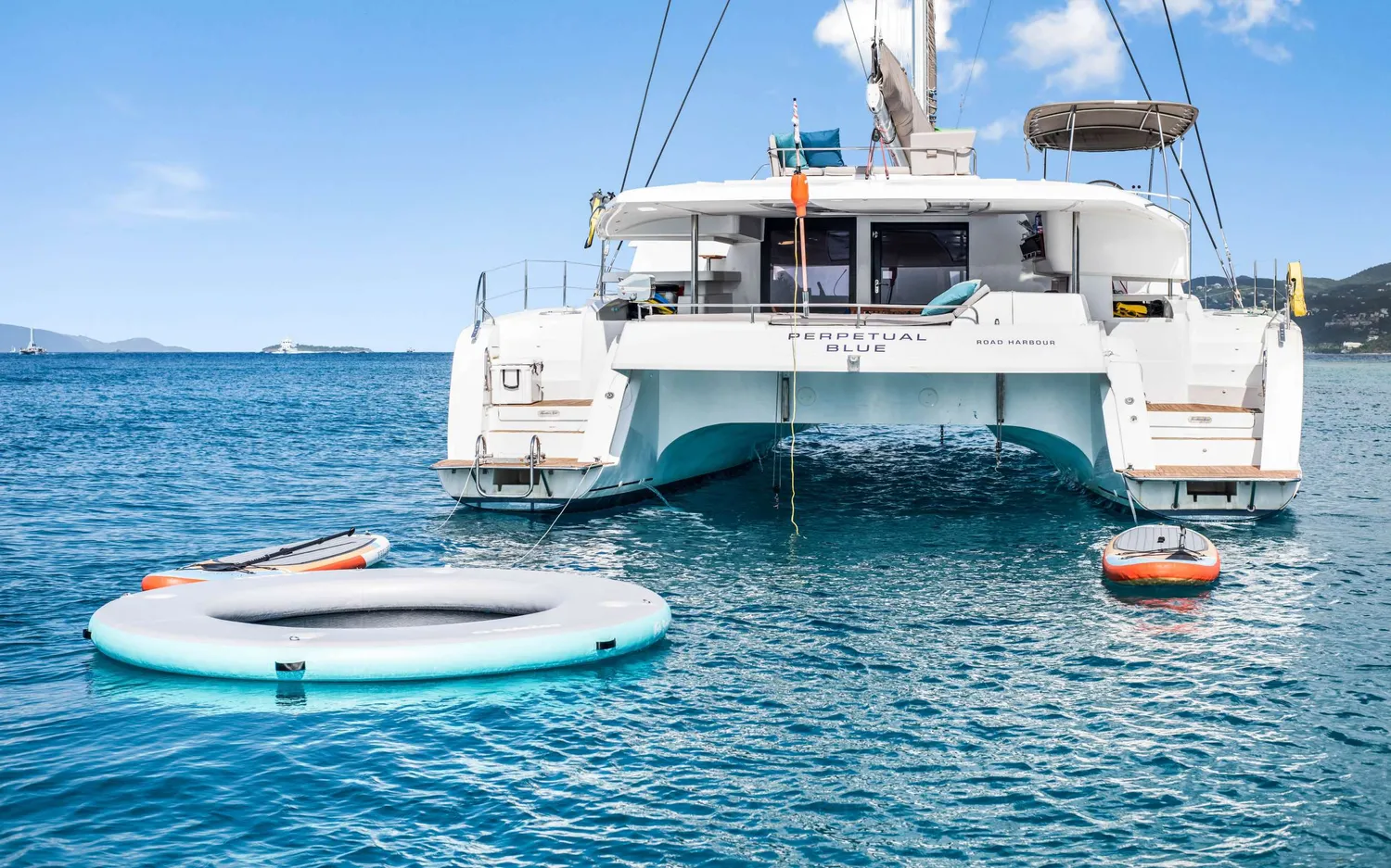 yacht-599037