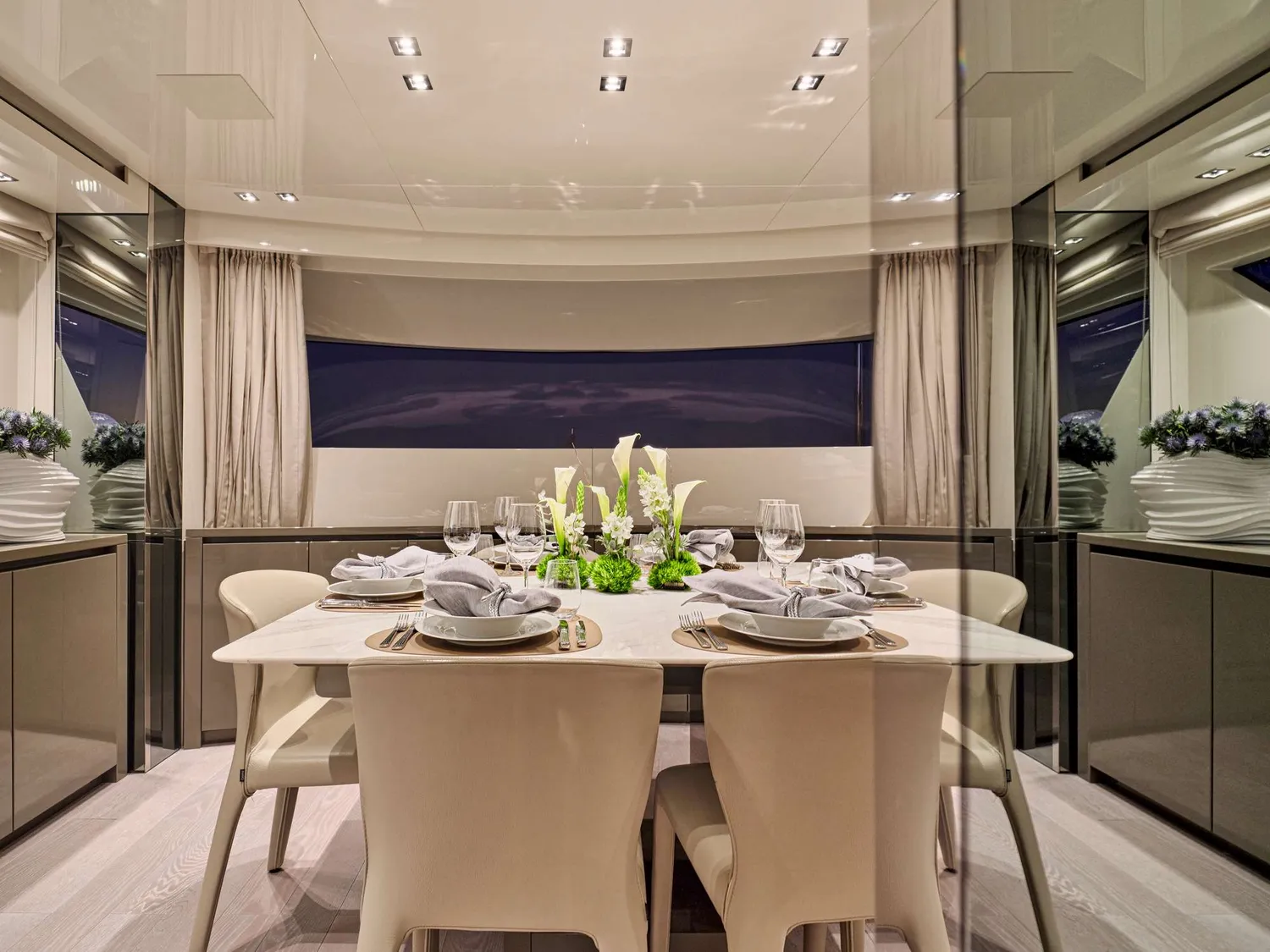 yacht-550449