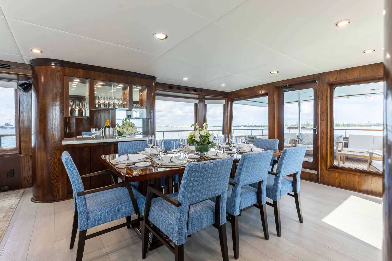 yacht-586290