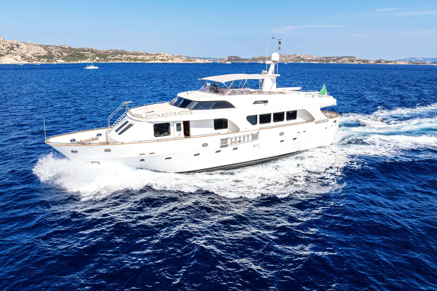 yacht-571627