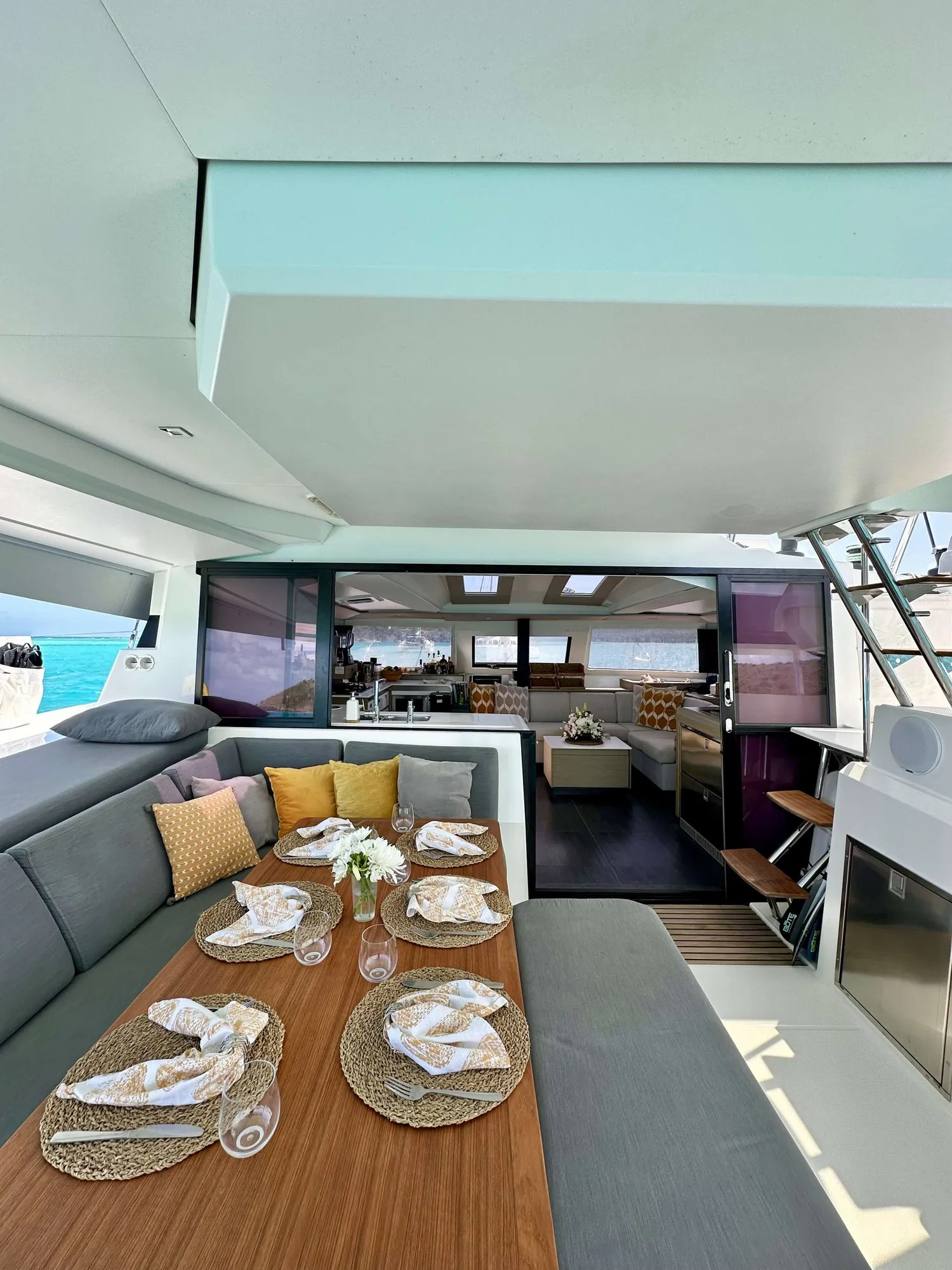 yacht-595458