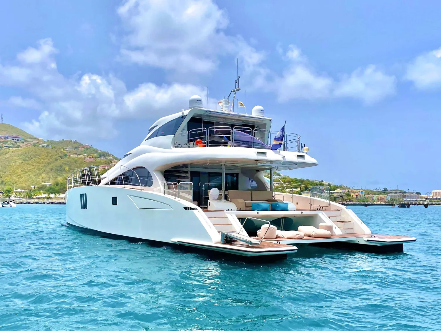 yacht-584555