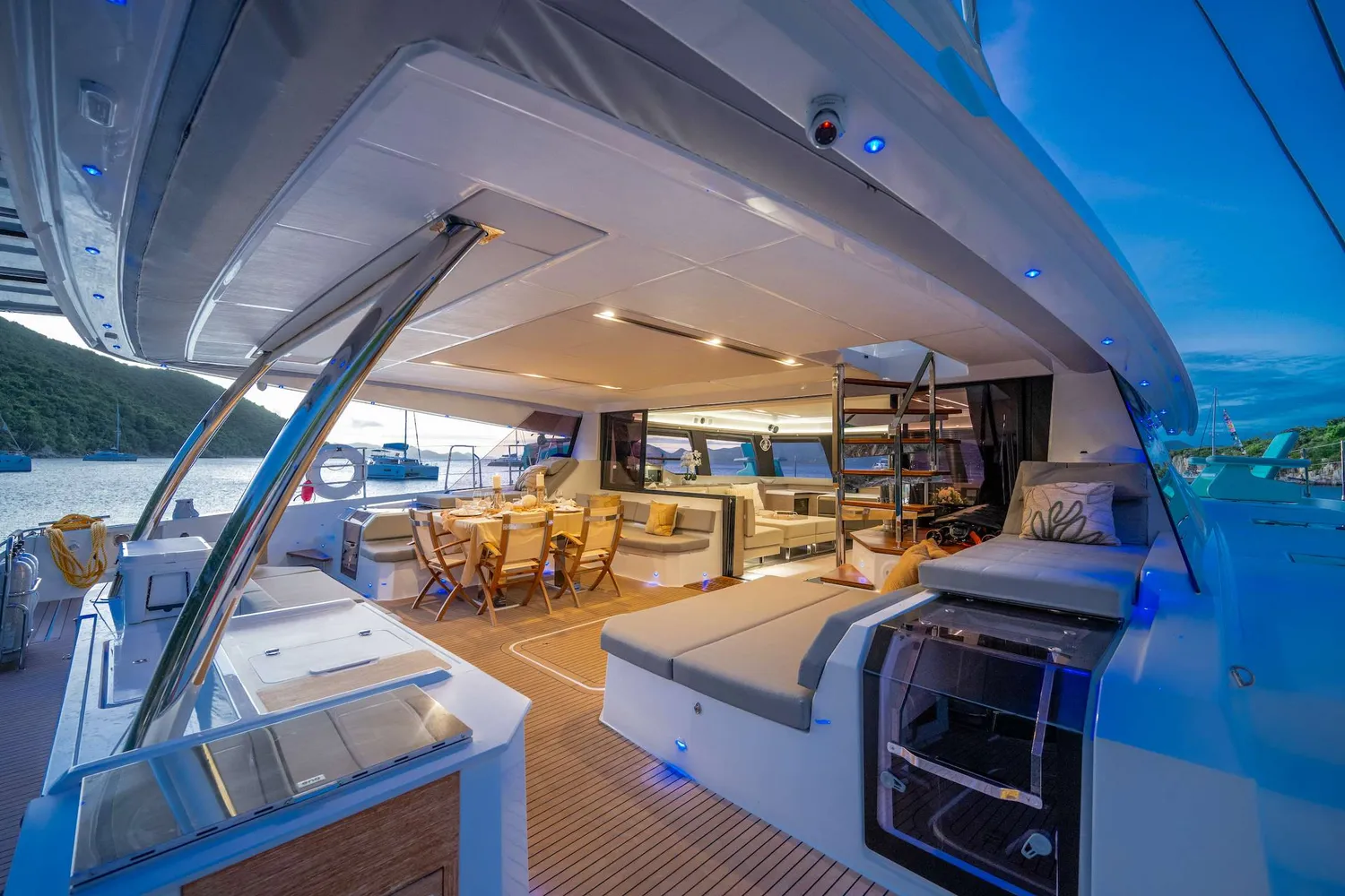 yacht-589198