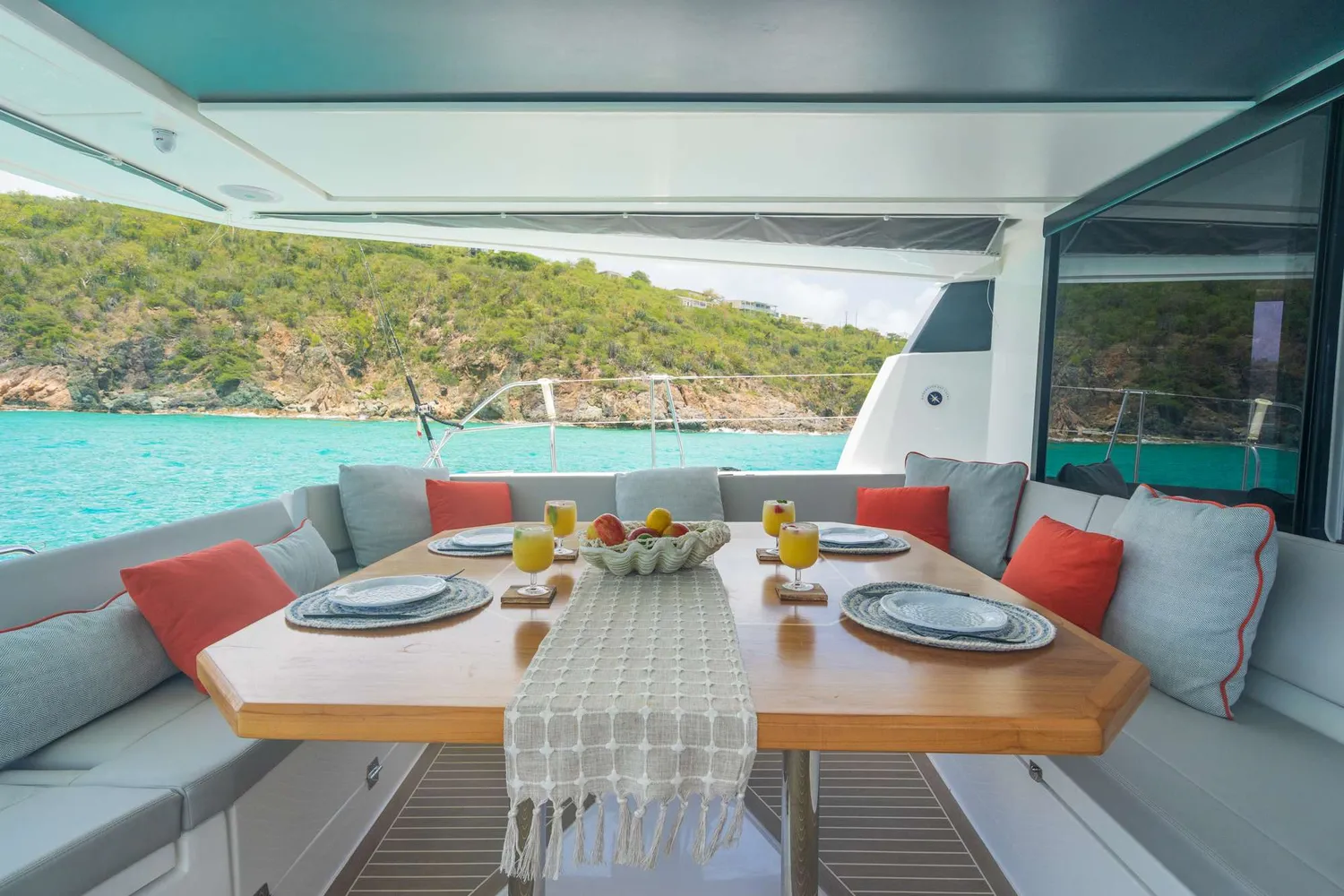 yacht-575606