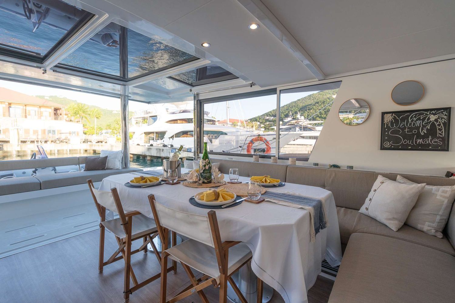 yacht-549753