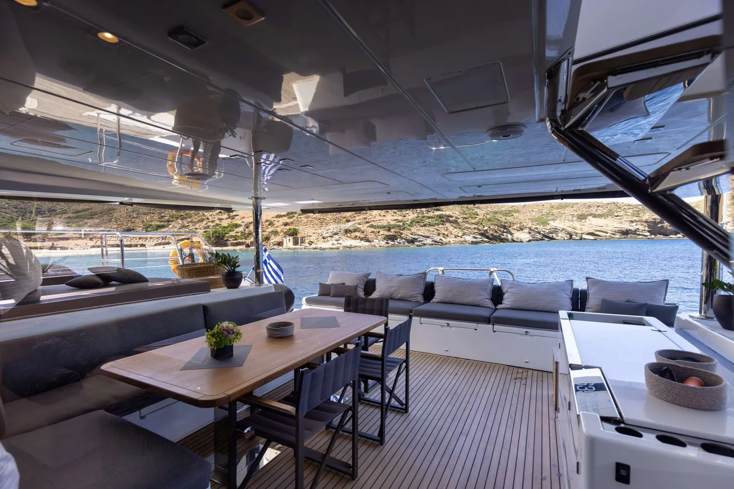yacht-597771