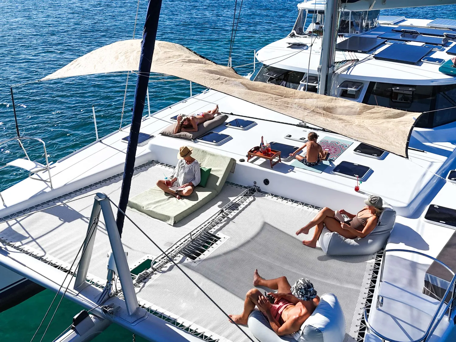 yacht-560191