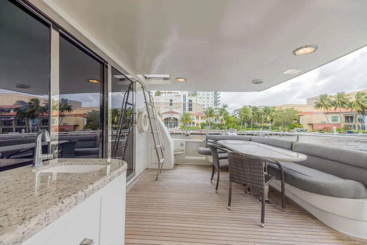 yacht-591580