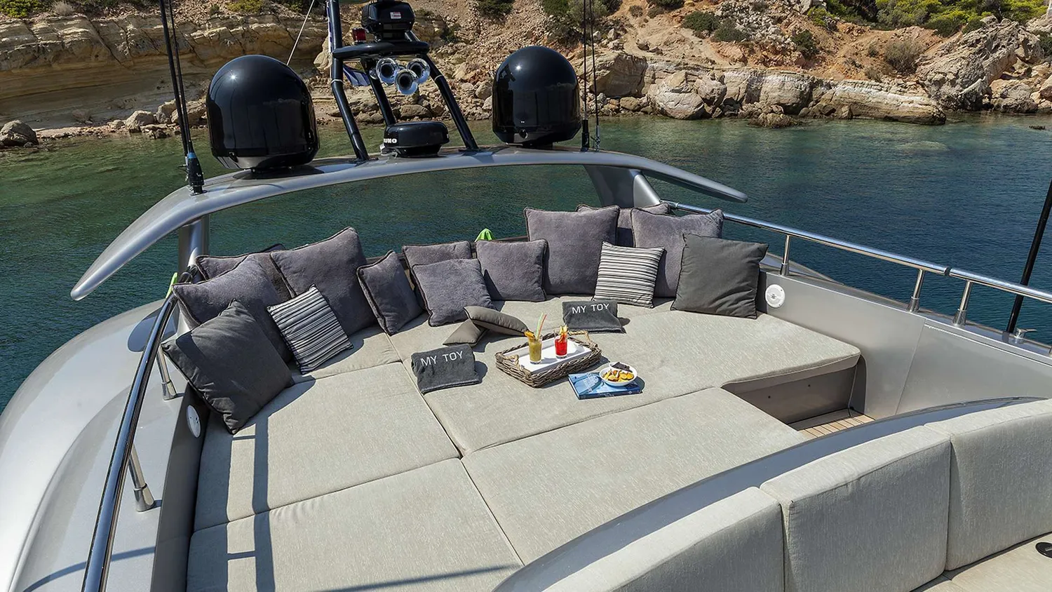 yacht-581558