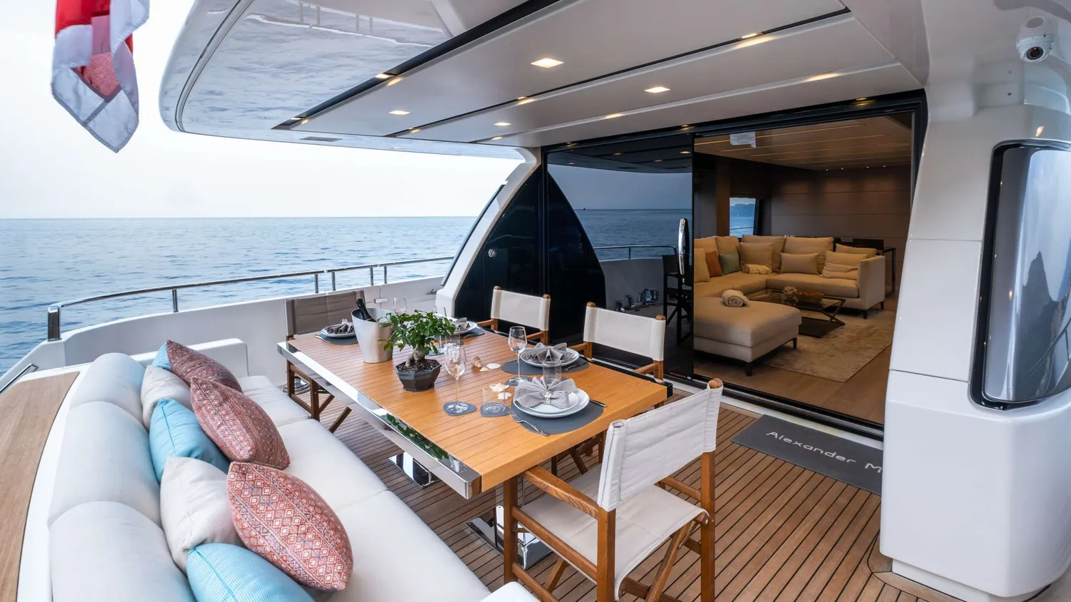 yacht-567158