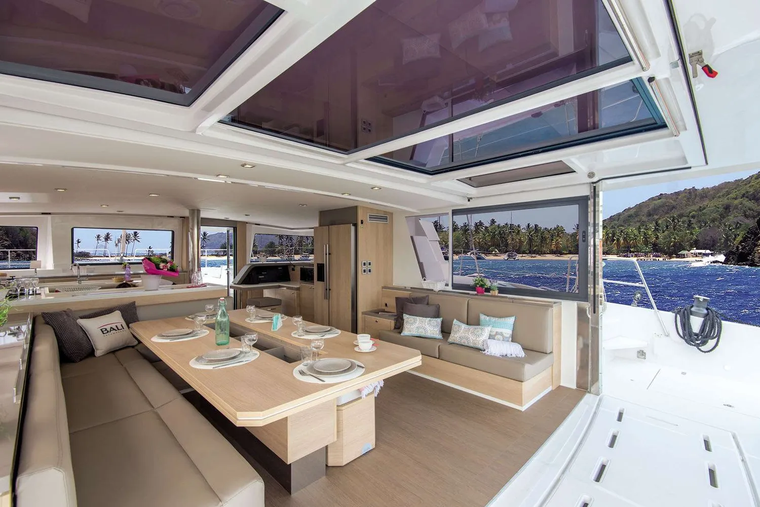 yacht-563120
