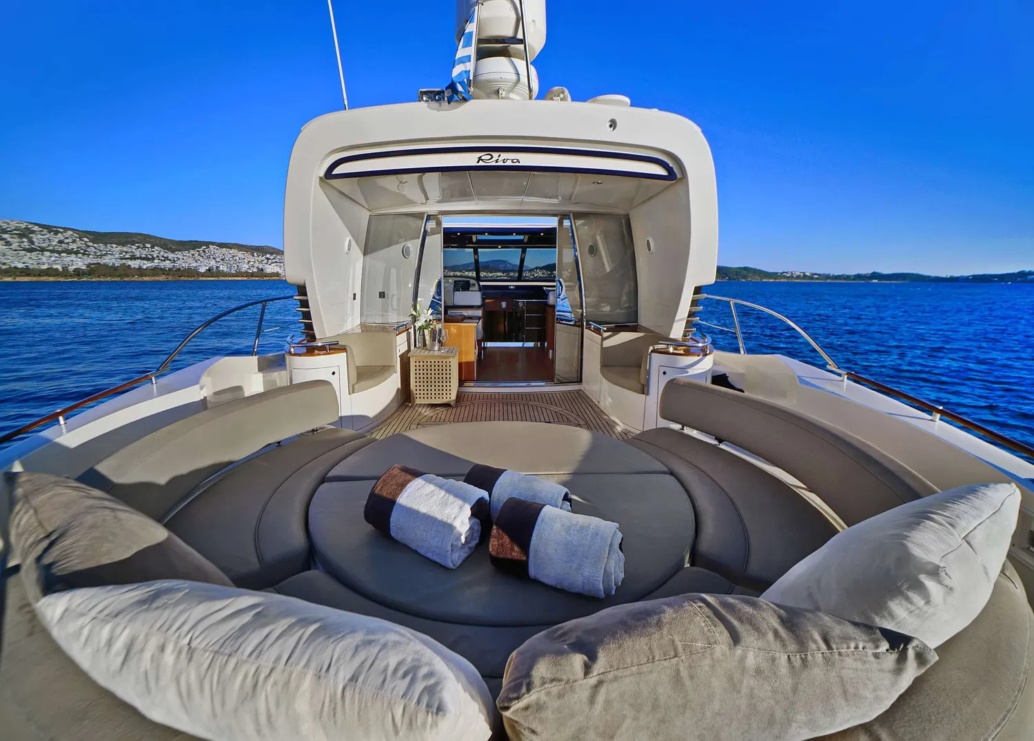 yacht-574188