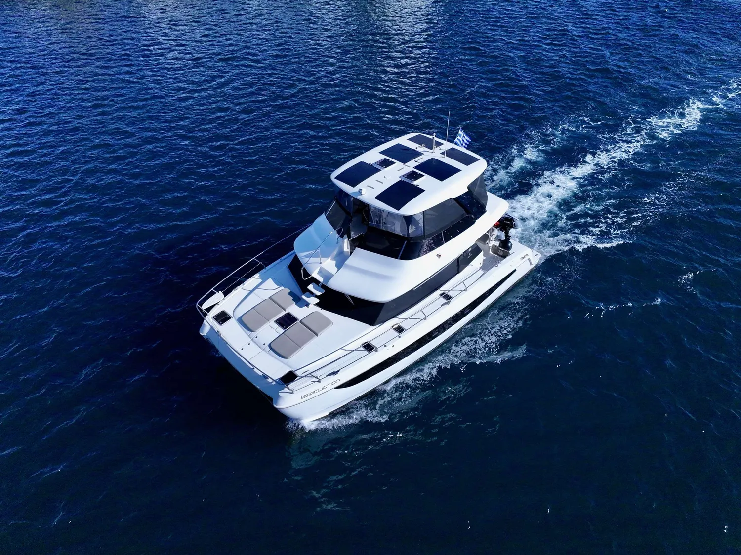 yacht-572646