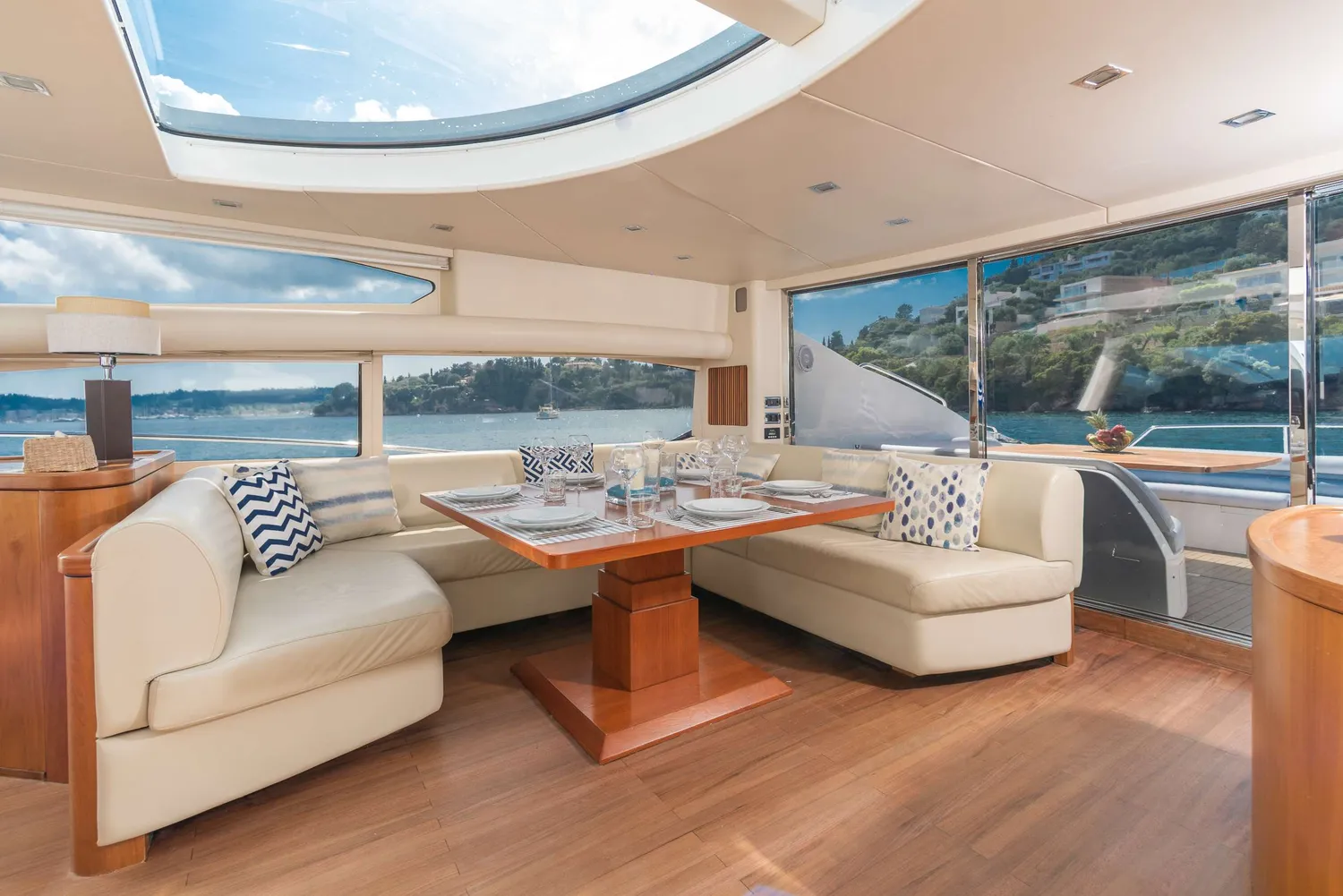 yacht-589114