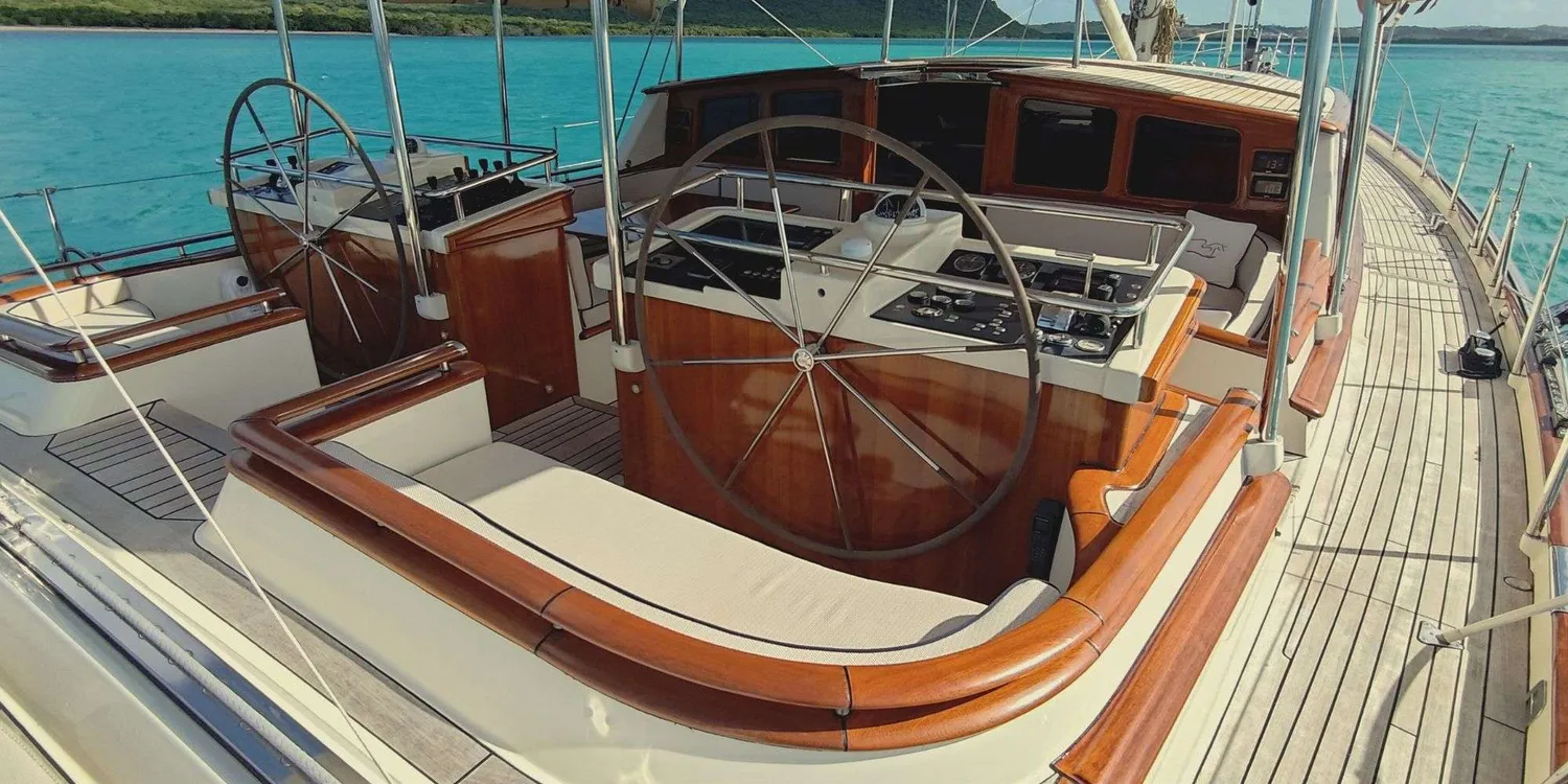 yacht-597667