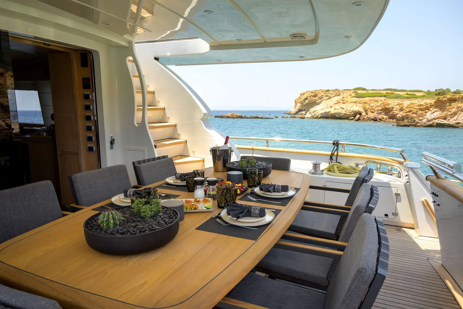 yacht-576505